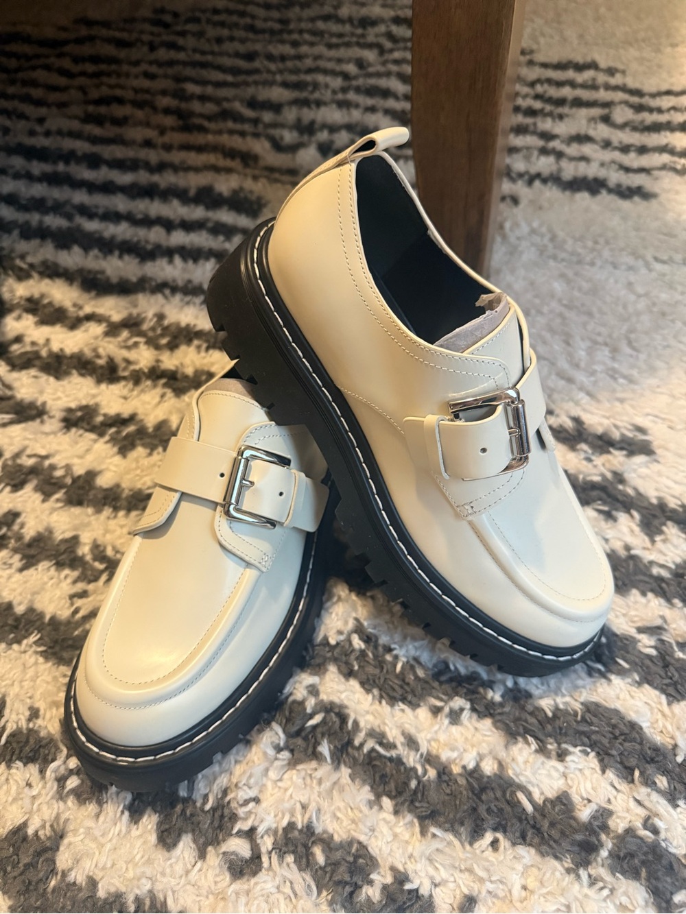 Marc Fisher BNWT white Tarla loafers.